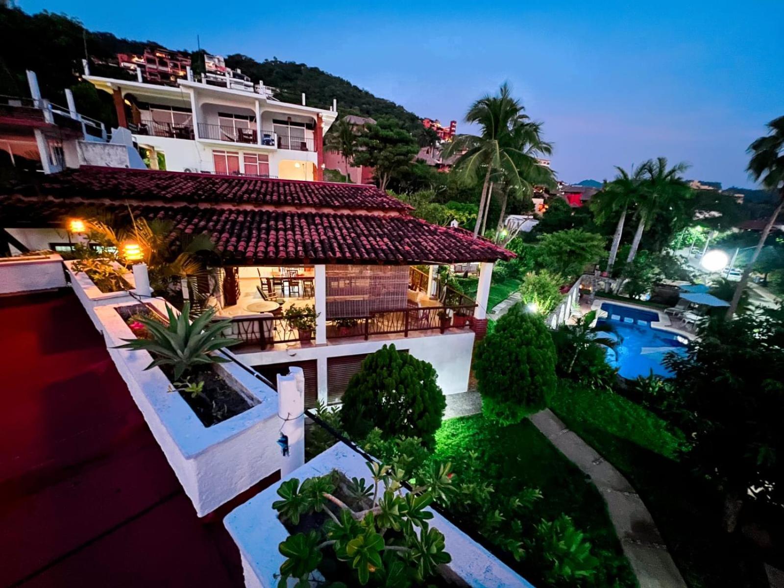 Hotel Villas Ema Zihuatanejo Esterno foto