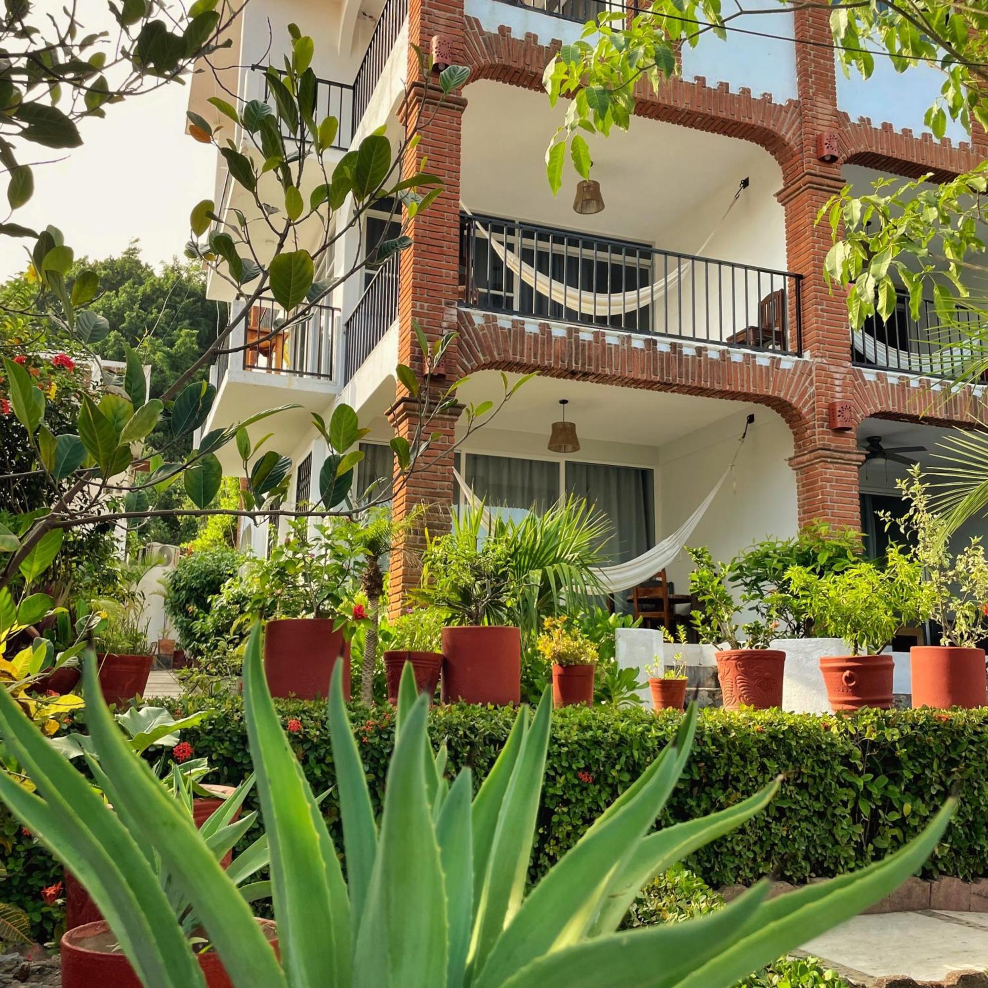 Hotel Villas Ema Zihuatanejo Esterno foto