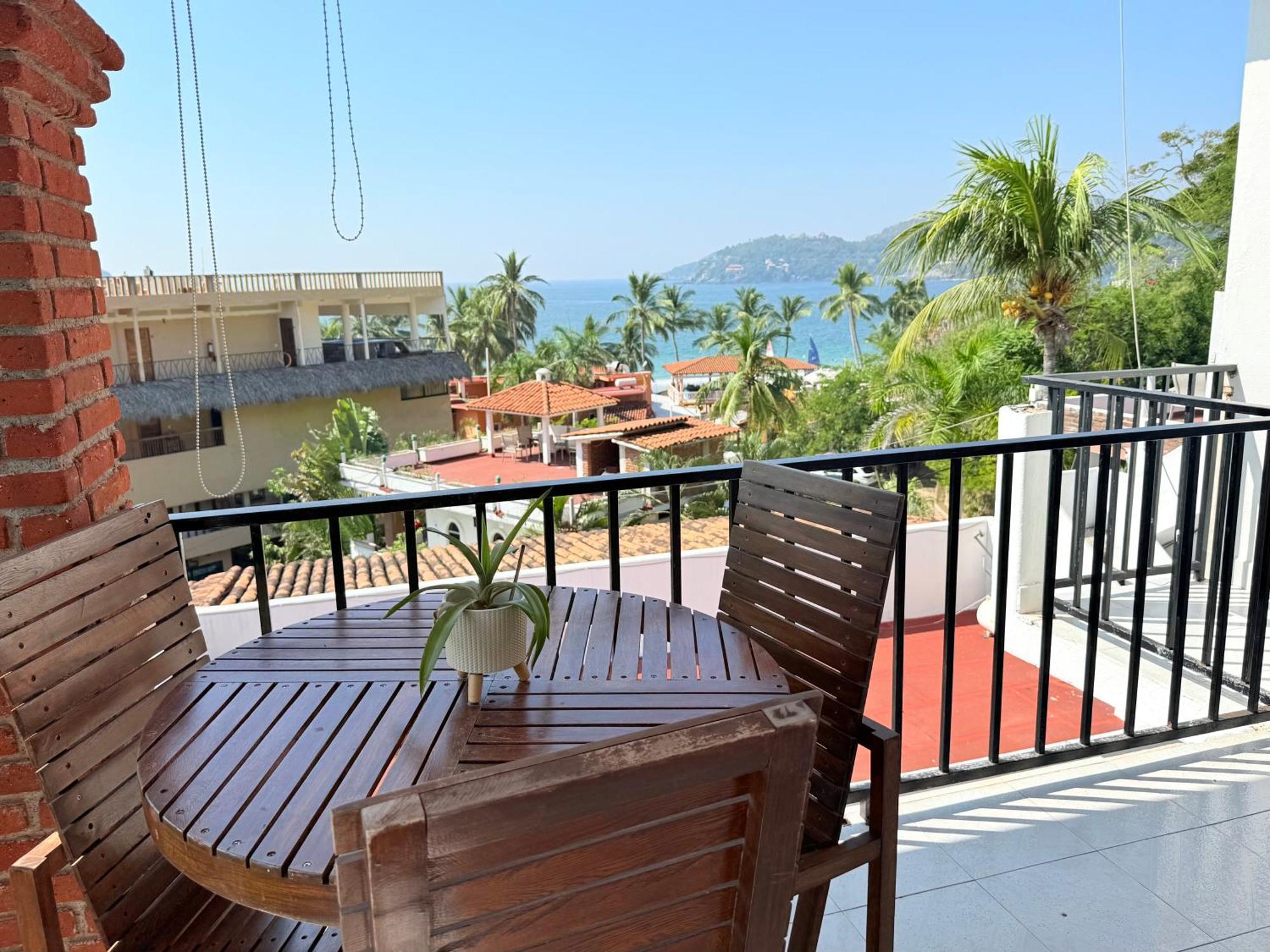 Hotel Villas Ema Zihuatanejo Esterno foto